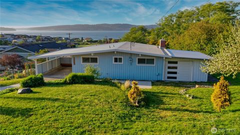 Photo of 804 Sandstone Lane, Camano Island, WA 98282 (MLS # 2504145)