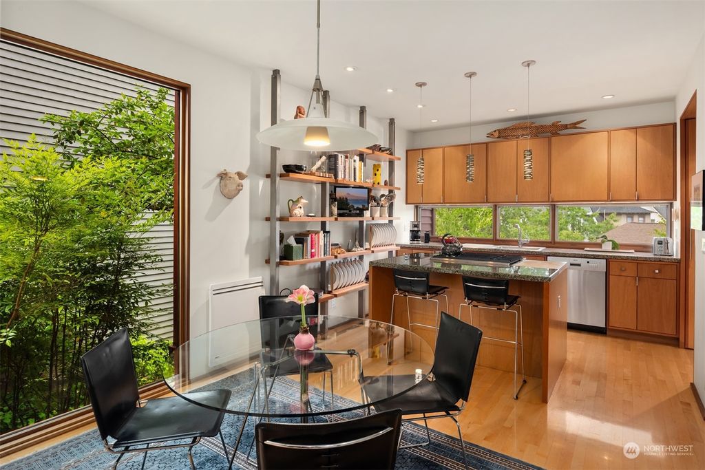 Photo of 3226 E Madison Street, Seattle, WA 98112 (MLS # 2252119)