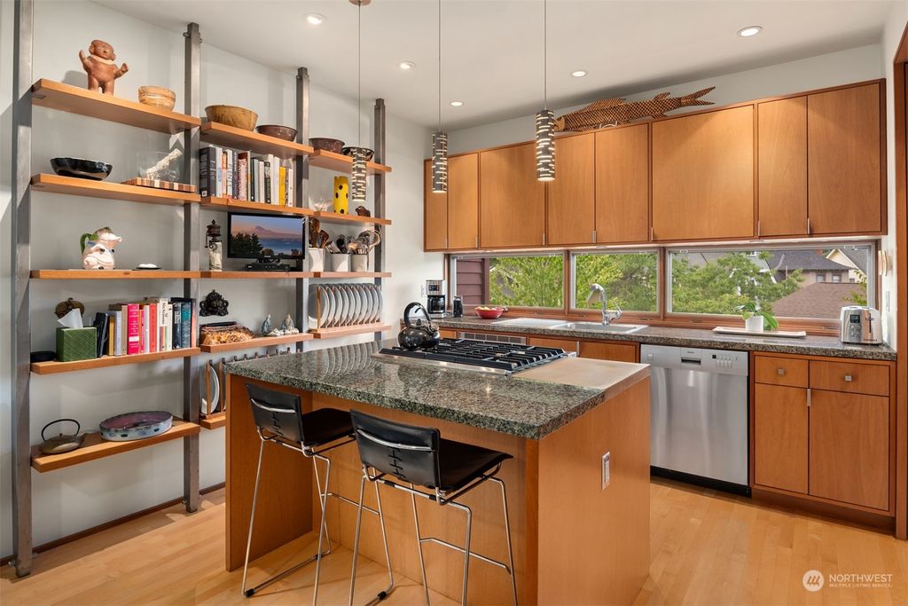 Photo of 3226 E Madison Street, Seattle, WA 98112 (MLS # 2252119)