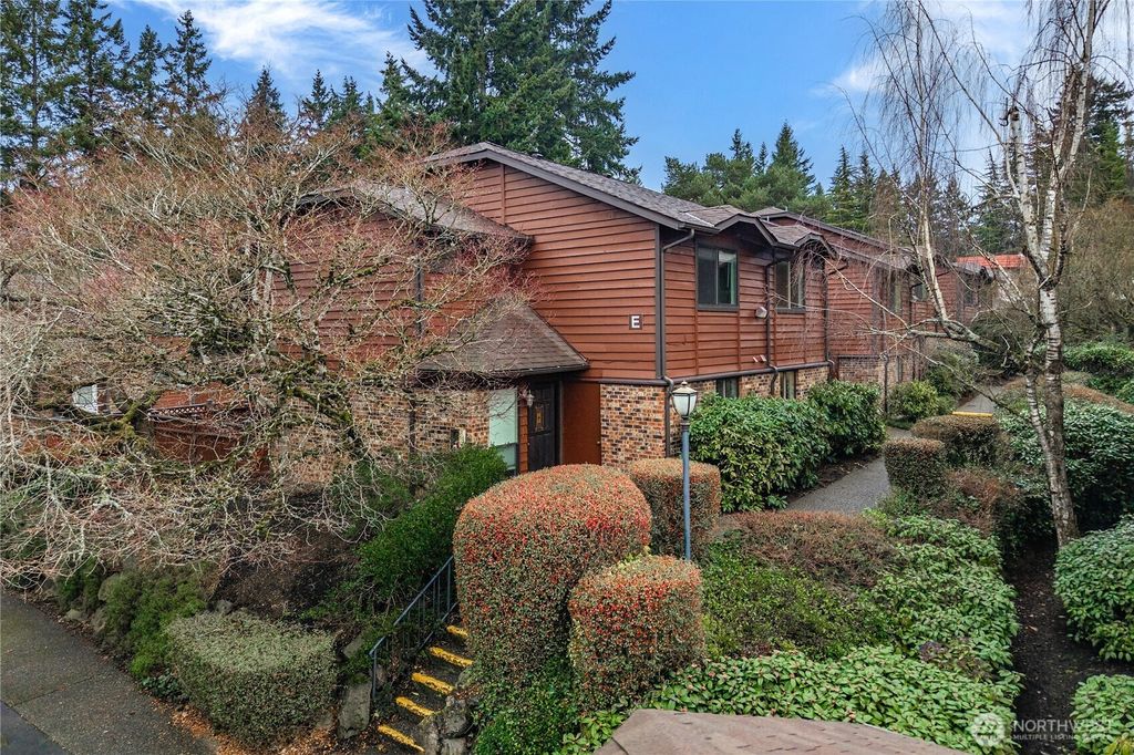 Photo of 1733 157th Avenue NE #E102, Bellevue, WA 98008 (MLS # 2473494)