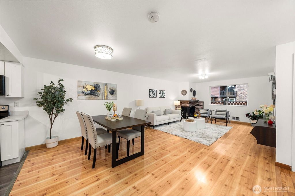 Photo of 1733 157th Avenue NE #E102, Bellevue, WA 98008 (MLS # 2473494)