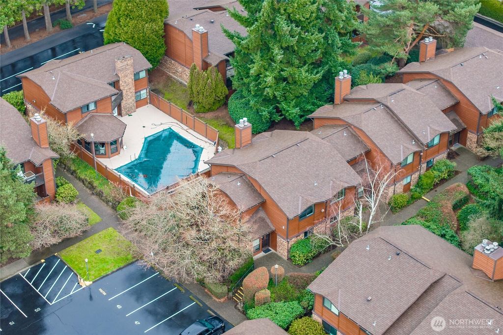 Photo of 1733 157th Avenue NE #E102, Bellevue, WA 98008 (MLS # 2473494)