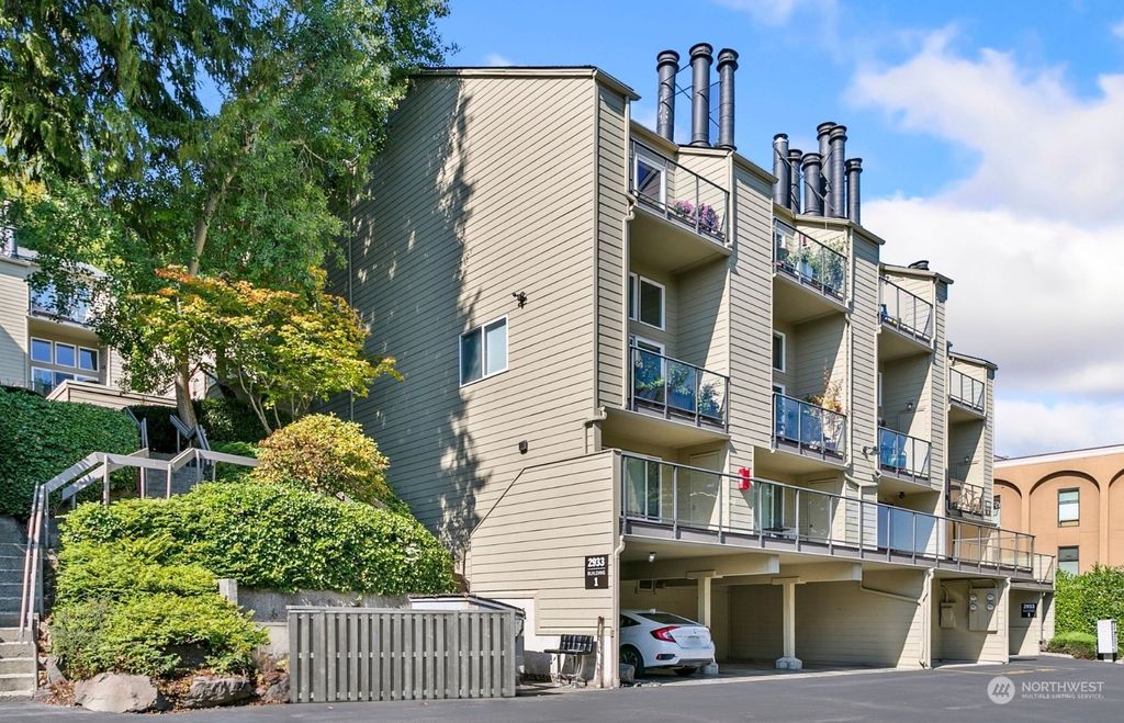 Photo of 2933 76th Avenue SE #11B, Mercer Island, WA 98040 (MLS # 2163292)