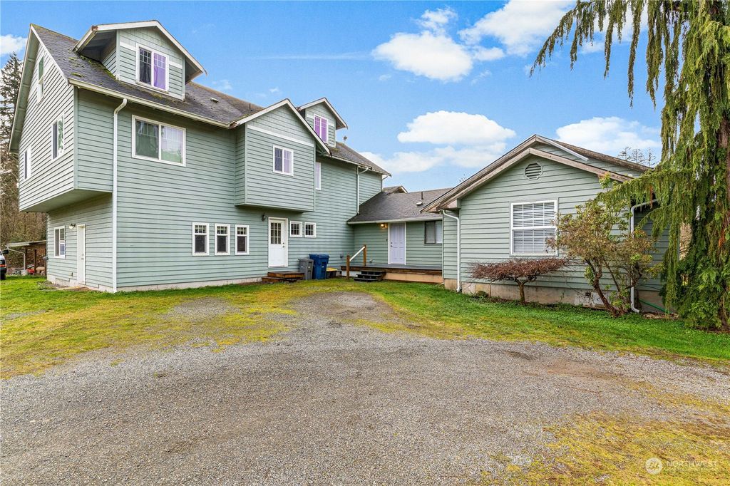 Photo of 11820 84th Street NE, Lake Stevens, WA 98258 (MLS # 2322909)