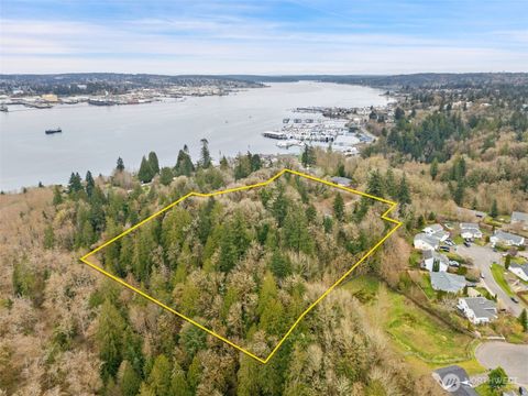 Photo of 215 Caseco Lane, Port Orchard, WA 98366 (MLS # 2494379)