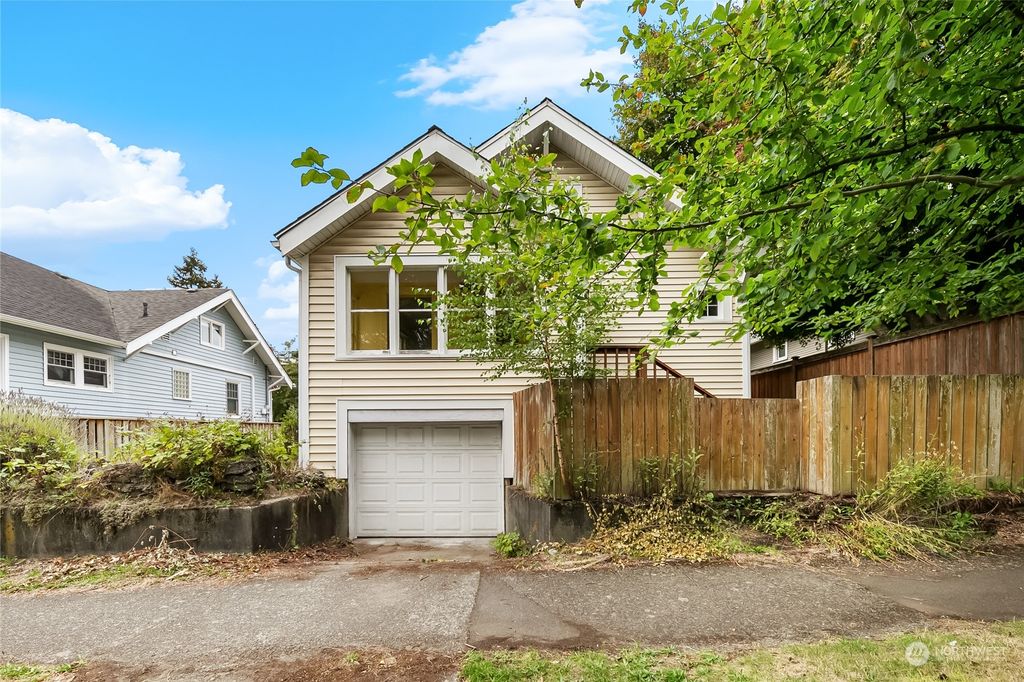 Photo of 6552 Division Avenue NW, Seattle, WA 98117 (MLS # 2289272)