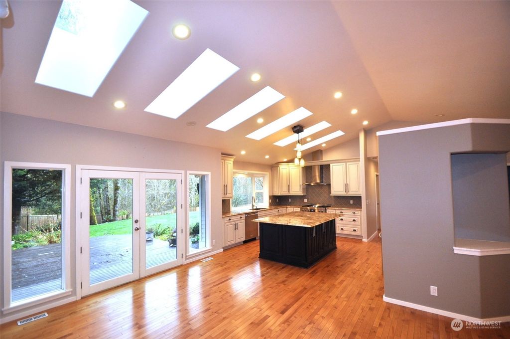 Photo of 13003 Lake Kathleen Road SE, Renton, WA 98059 (MLS # 2213986)