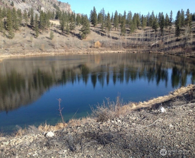 2 Mist Lake Road