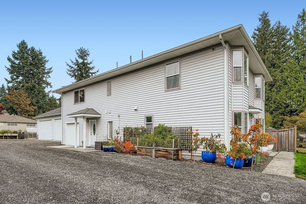 Photo of 16051 51st Avenue S, Tukwila, WA 98188 (MLS # 2449381)