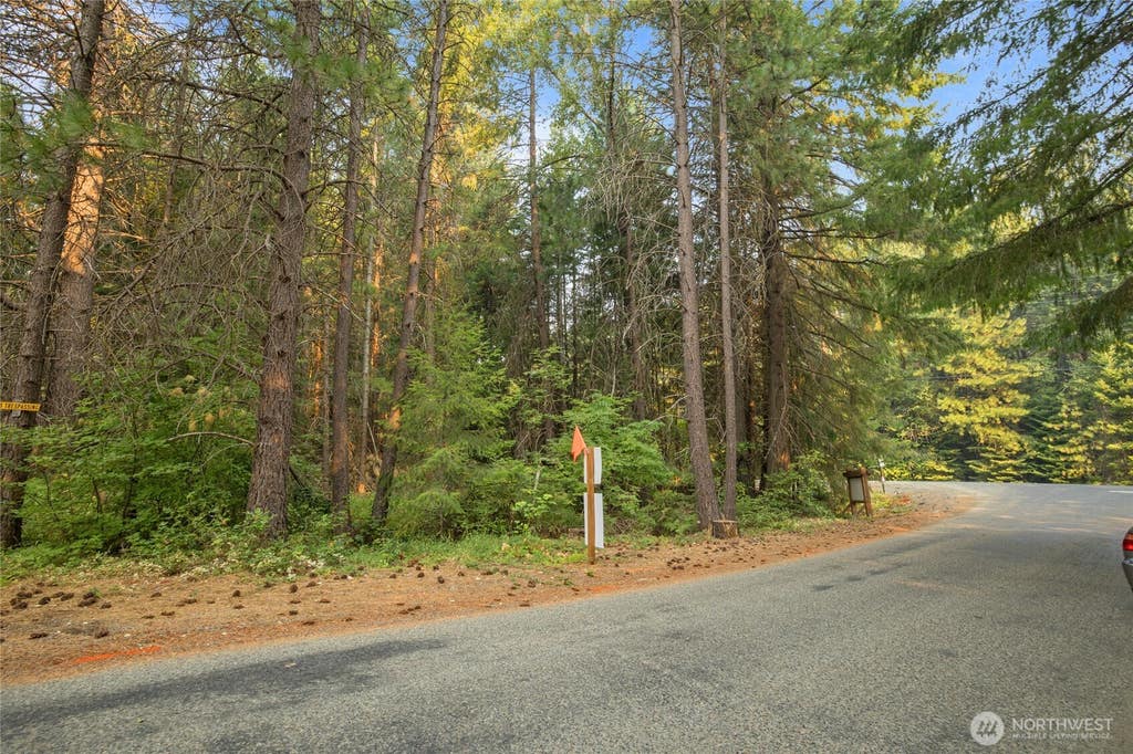 Photo of 1 Oakmont DR, Cle Elum, WA 98922 (MLS # 2571060)