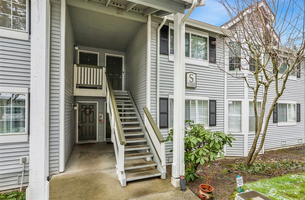 Photo of 23305 Cedar Way #S101, Mountlake Terrace, WA 98043 (MLS # 2039167)