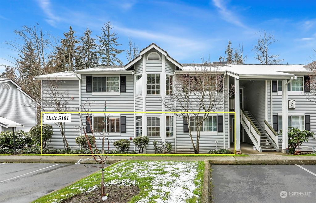 Photo of 23305 Cedar Way #S101, Mountlake Terrace, WA 98043 (MLS # 2039167)