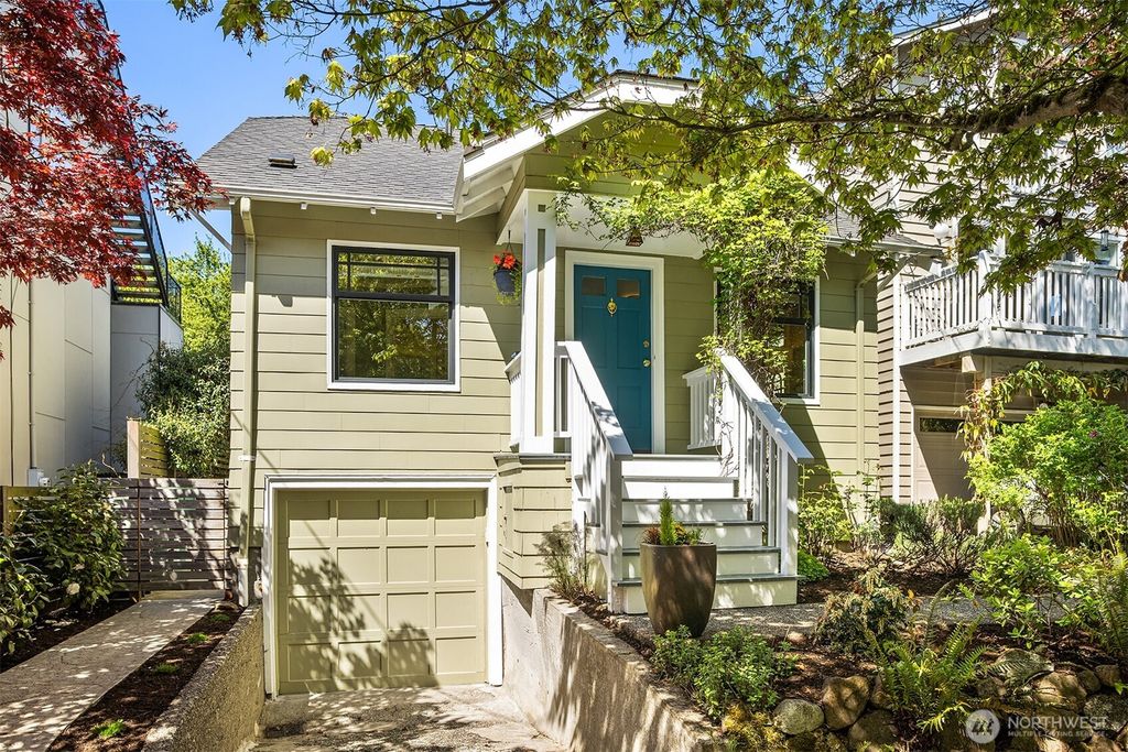 Photo of 546 N 75th Street, Seattle, WA 98103 (MLS # 2515910)