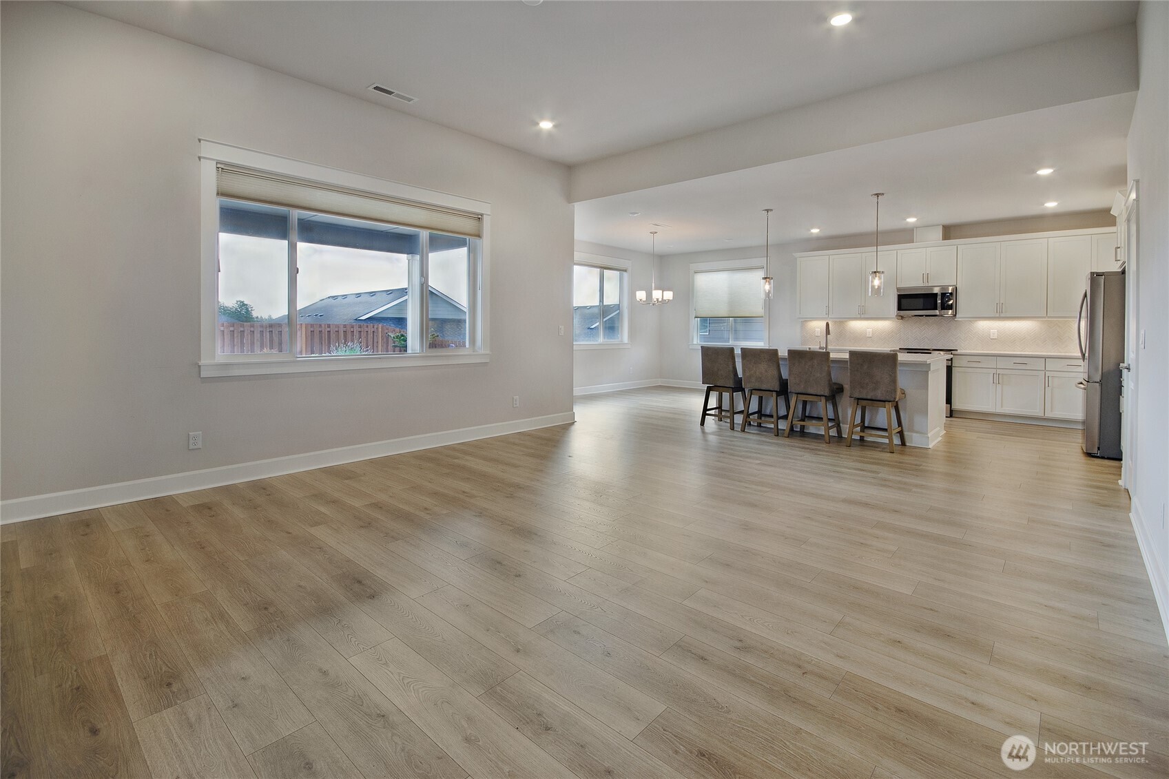 9242 Nootka Court SE