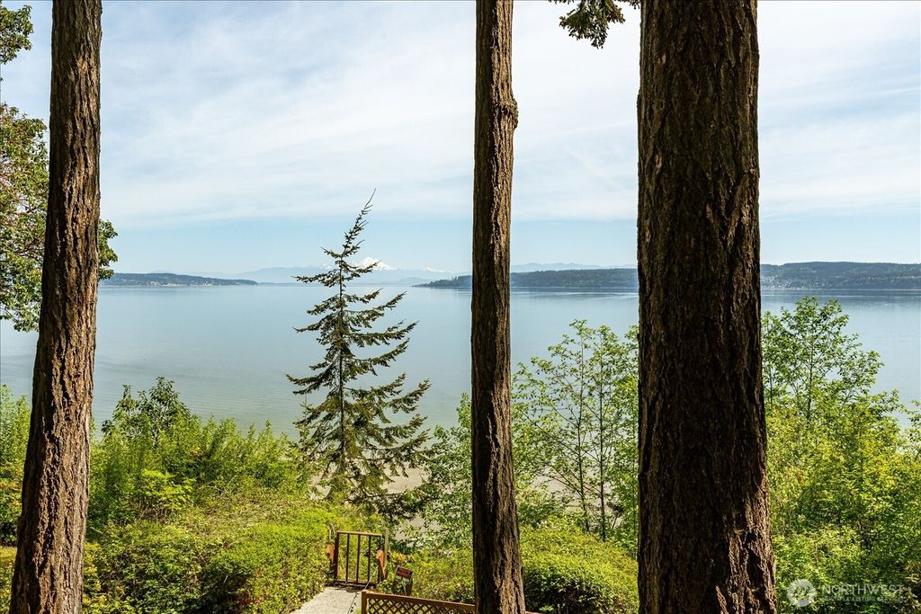 Photo of 281 Harrington Road, Coupeville, WA 98239 (MLS # 2519824)