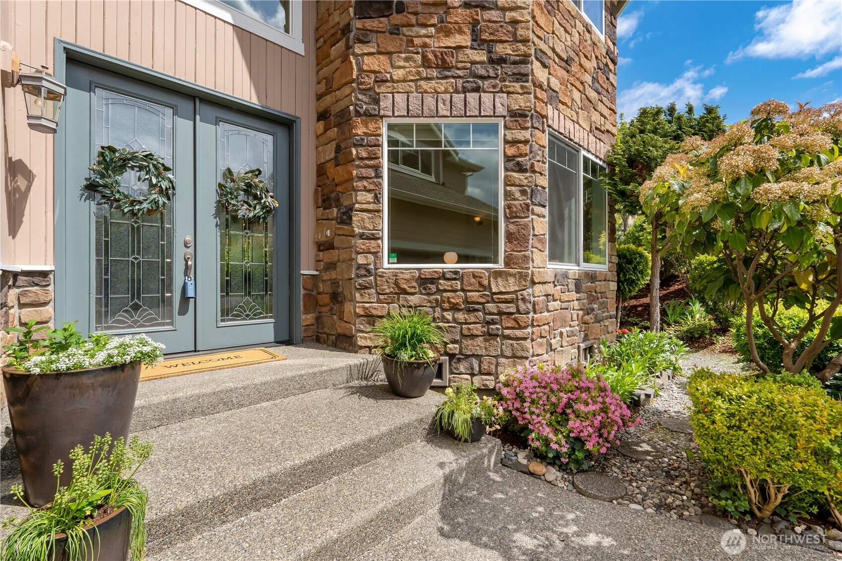 8228 NE 187th Way