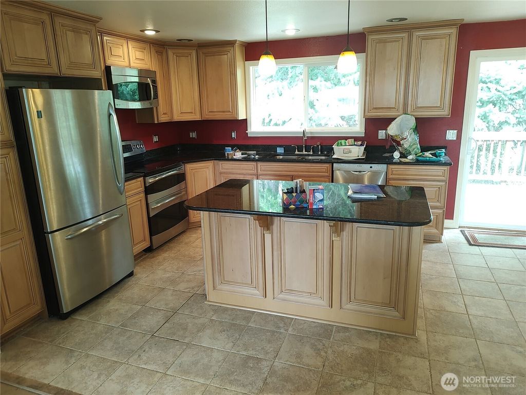 Photo of 11306 25th Avenue SW, Burien, WA 98146 (MLS # 2409405)