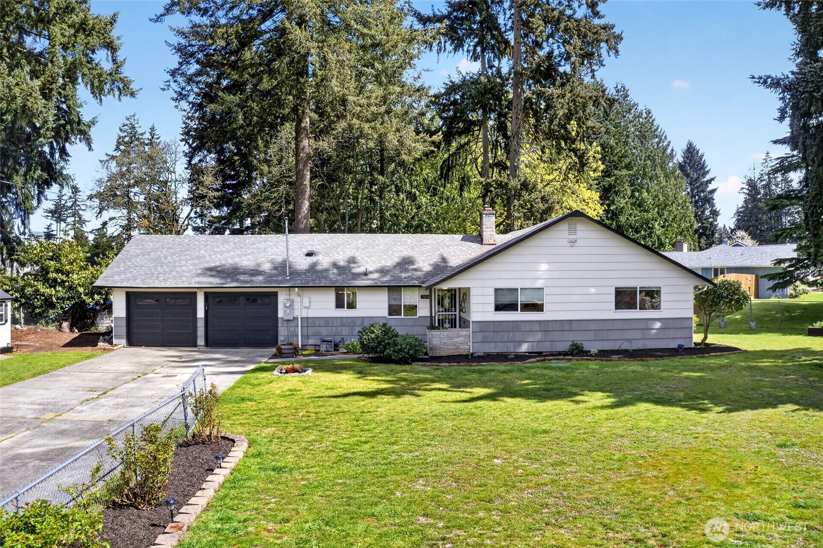 7252 14th Avenue NE