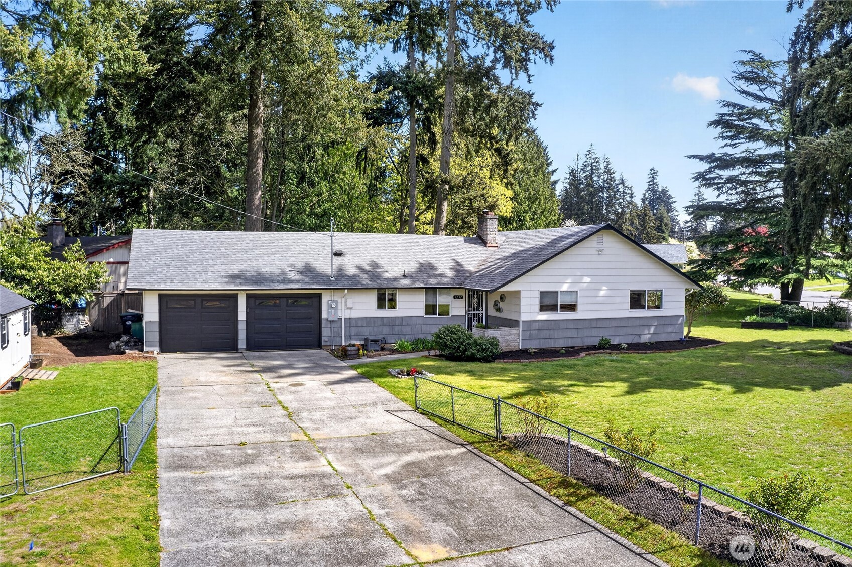 7252 14th Avenue NE