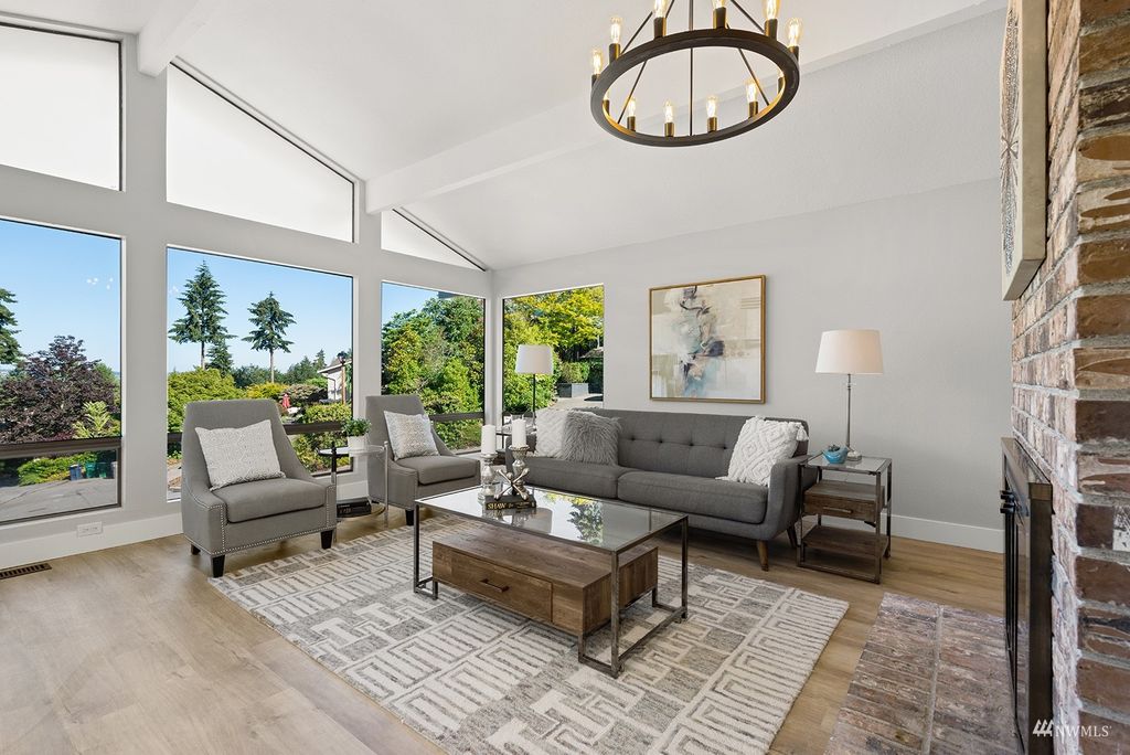 Photo of 4310 105th Avenue NE, Kirkland, WA 98033 (MLS # 1979883)