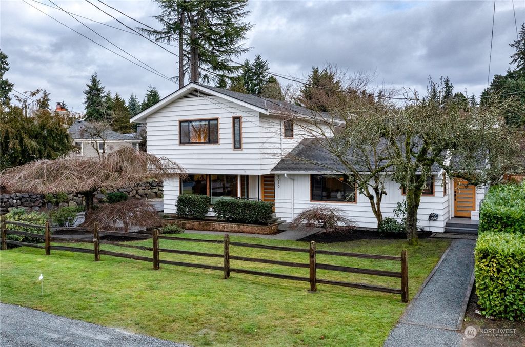 Photo of 9016 2nd Avenue NE, Seattle, WA 98115 (MLS # 2198039)