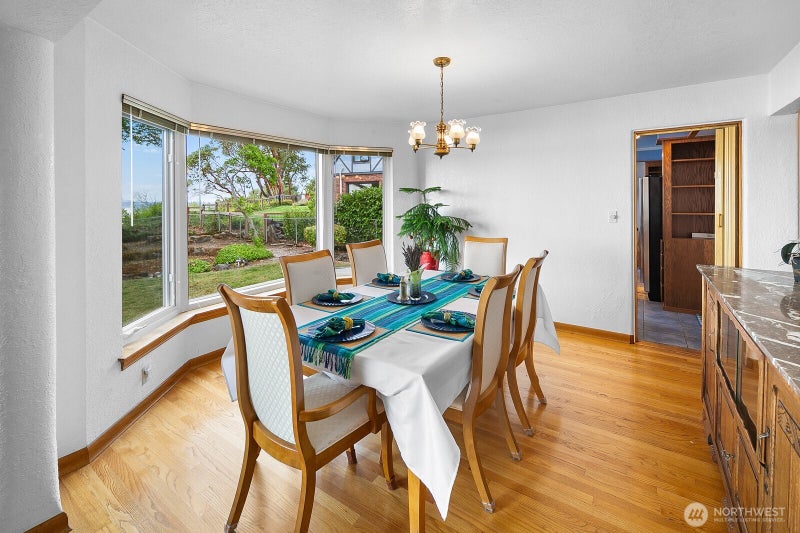 10445 Marine View Drive SW