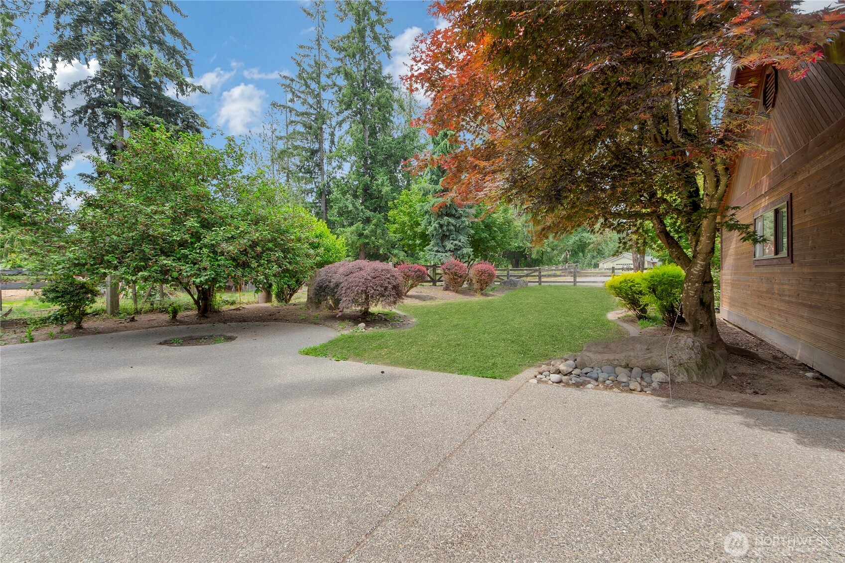 19127 Patterson Road E