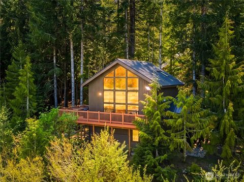Photo of 350 Rampart Drive, Snoqualmie Pass, WA 98068 (MLS # 2523908)