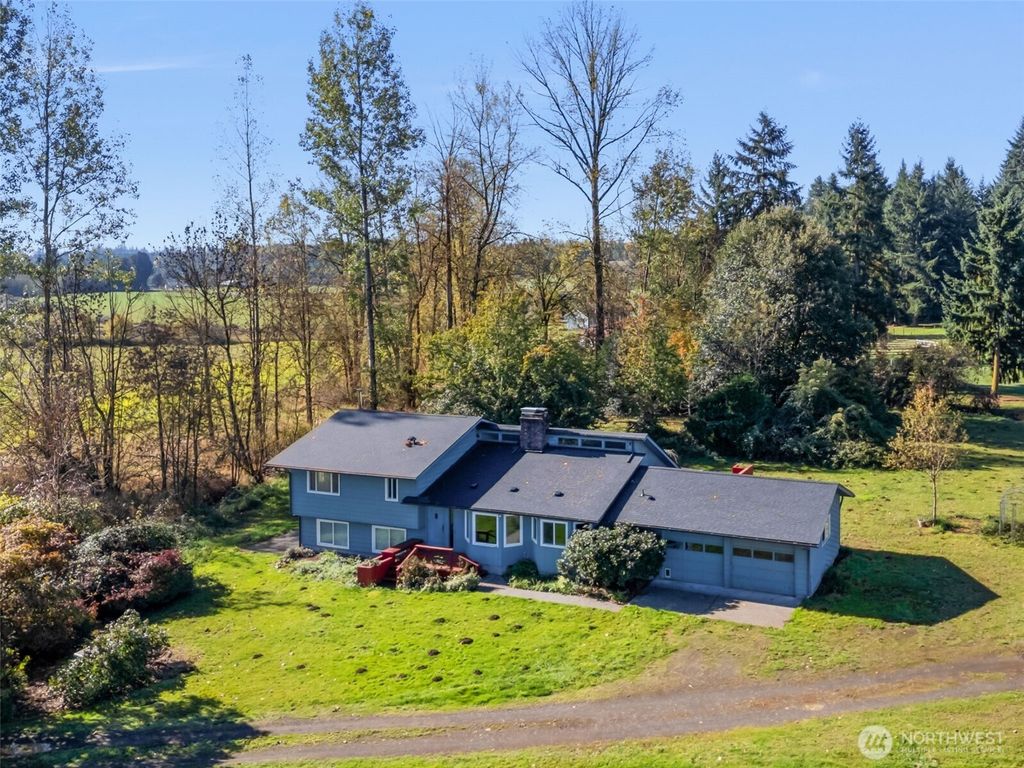 Photo of 409 Shanklin Road, Onalaska, WA 98570 (MLS # 2467814)