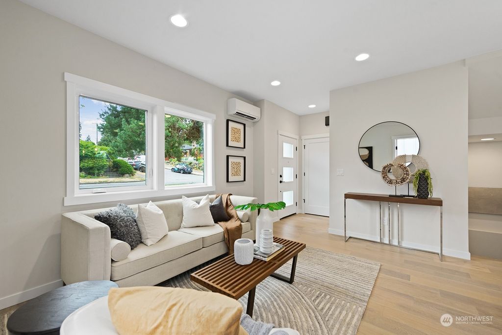 Photo of 7558 34th Avenue NE, Seattle, WA 98115 (MLS # 2274413)