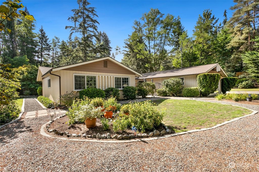 Photo of 17806 33rd Avenue NE, Lake Forest Park, WA 98155 (MLS # 2285916)