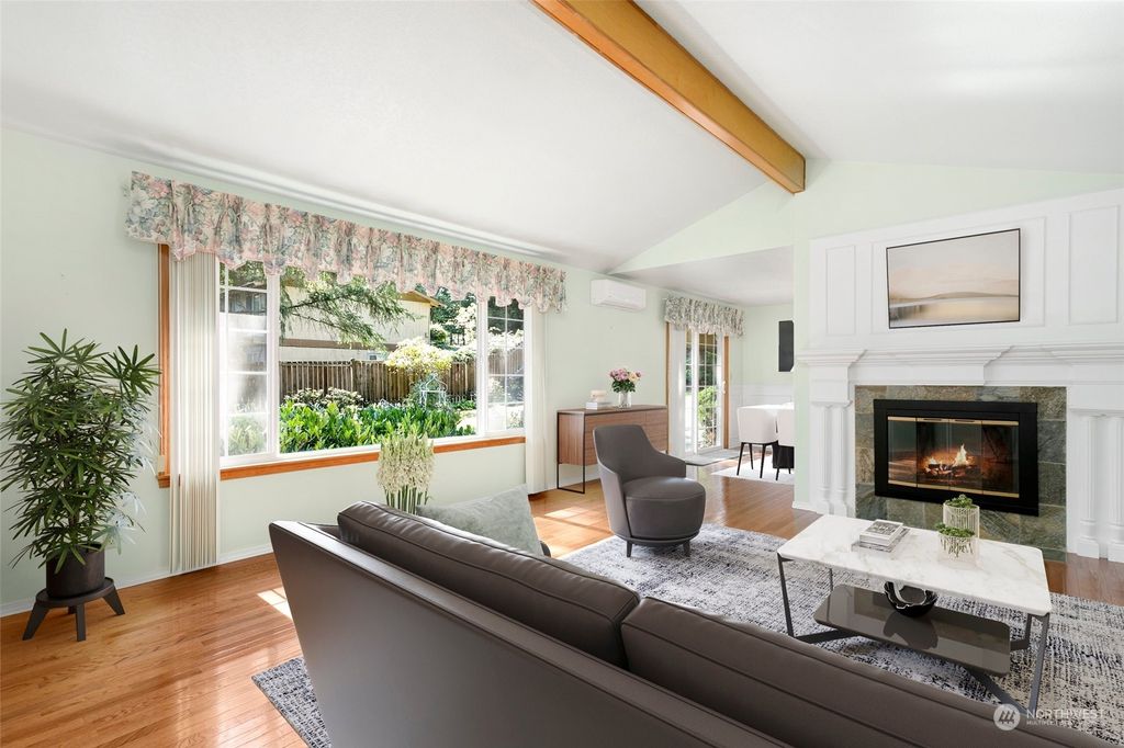 Photo of 17806 33rd Avenue NE, Lake Forest Park, WA 98155 (MLS # 2285916)