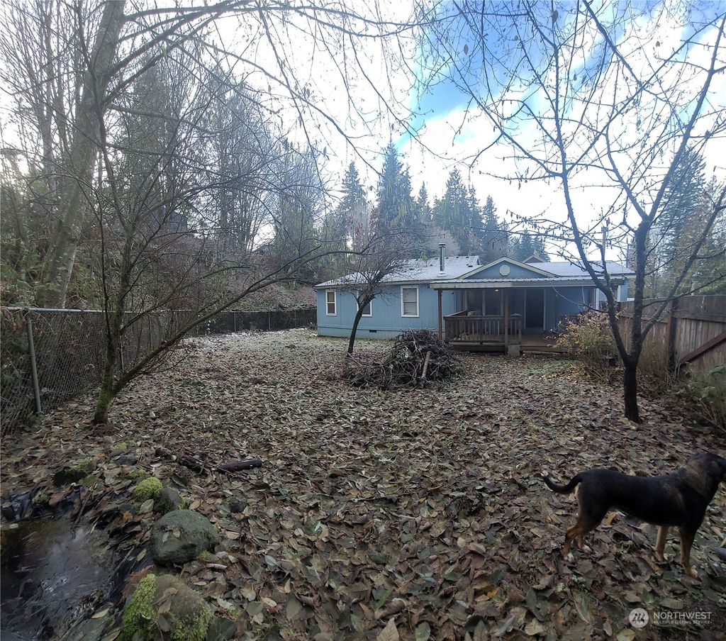 Photo of 12926 S Loop View Drive, Granite Falls, WA 98252 (MLS # 2020537)