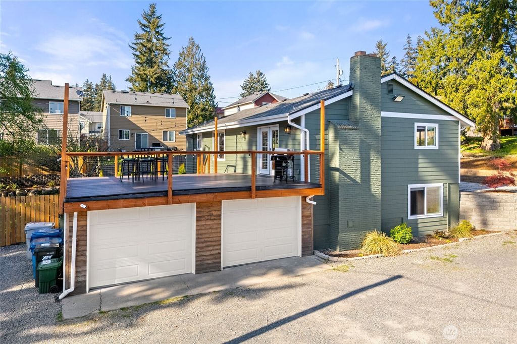 Photo of 469 Hoquiam Avenue NE, Renton, WA 98059 (MLS # 2513907)