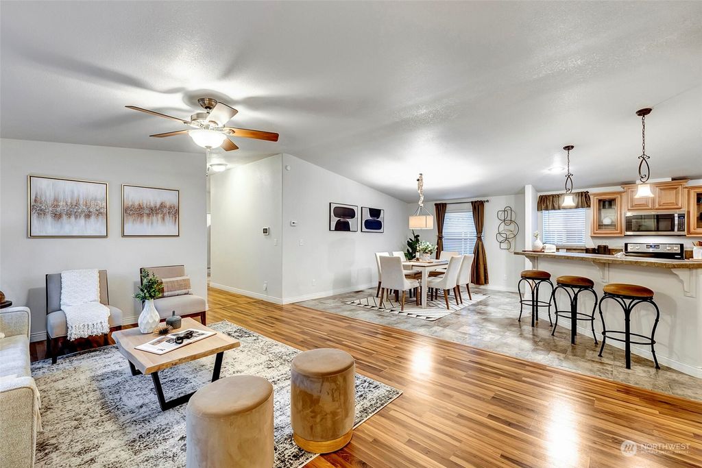 Photo of 18425 NE 95th Street #138, Redmond, WA 98052 (MLS # 2176810)