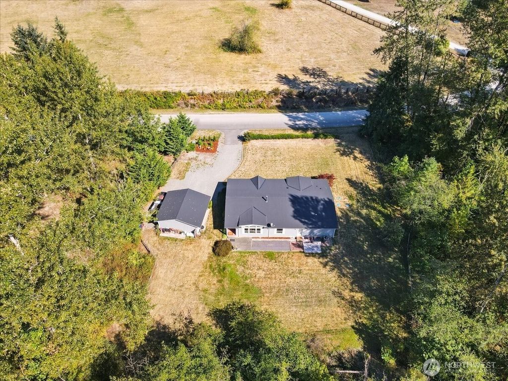 Photo of 21525 SE 358th Street, Auburn, WA 98092 (MLS # 2435182)