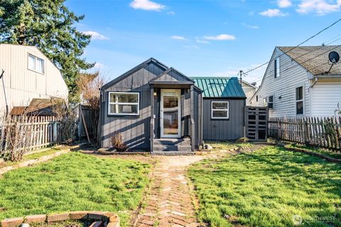 Photo of 12406 2nd Place SW, Seattle, WA 98146 (MLS # 2472098)