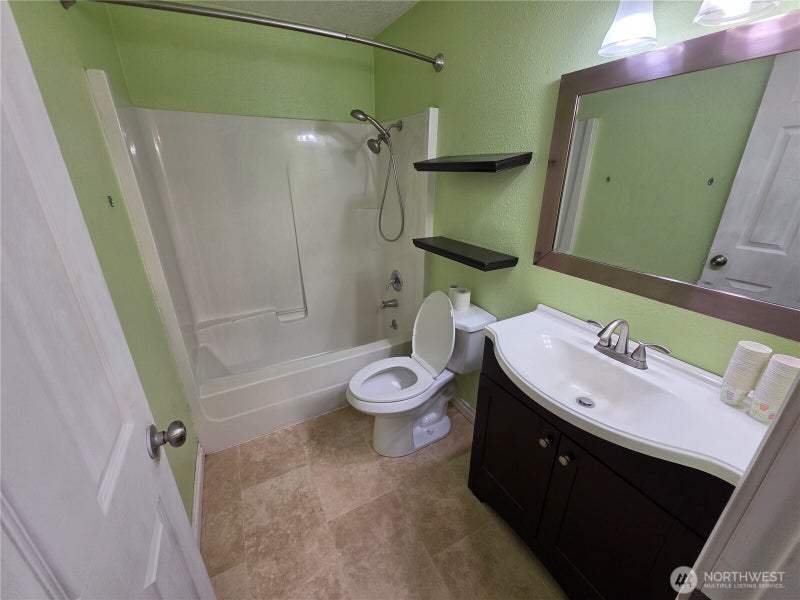 15503 NE 76th Street