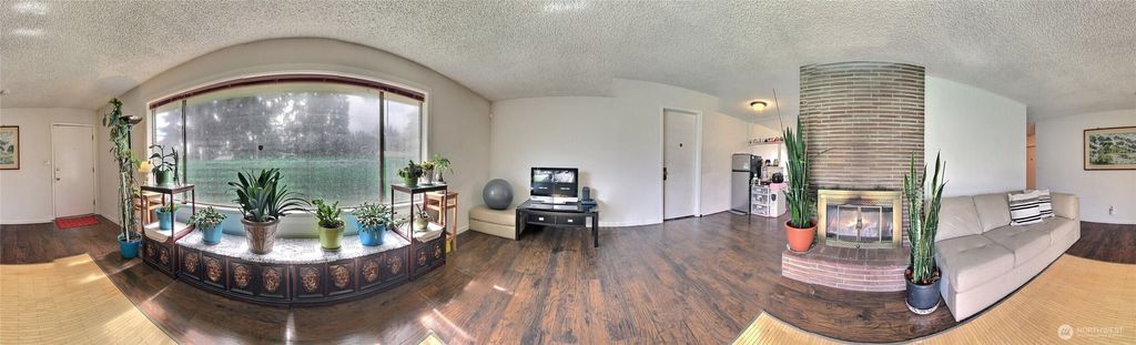 Photo of 810 SW 356th Street, Federal Way, WA 98023 (MLS # 2359358)