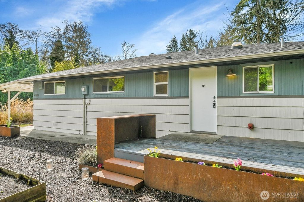 Photo of 14309 13th Avenue SW, Burien, WA 98166 (MLS # 2343366)