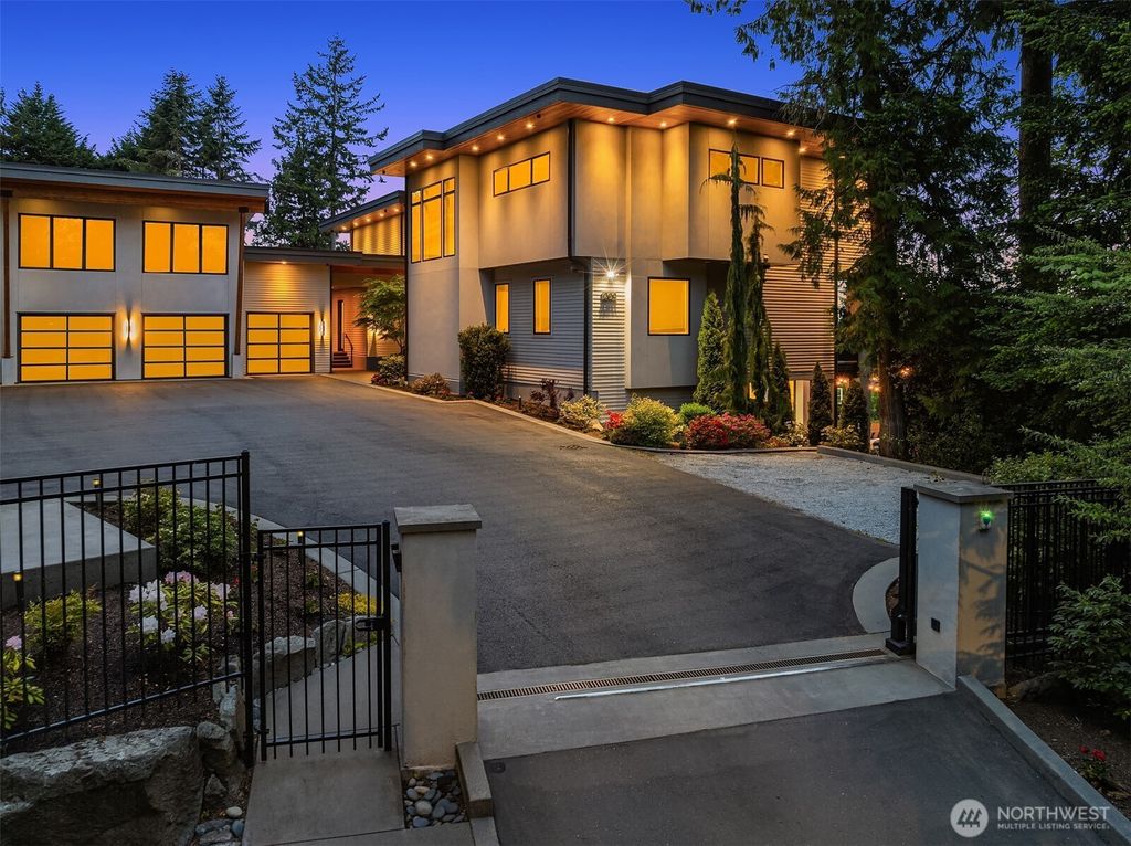 Photo of 209 Northside Road, Bellevue, WA 98004 (MLS # 2367047)