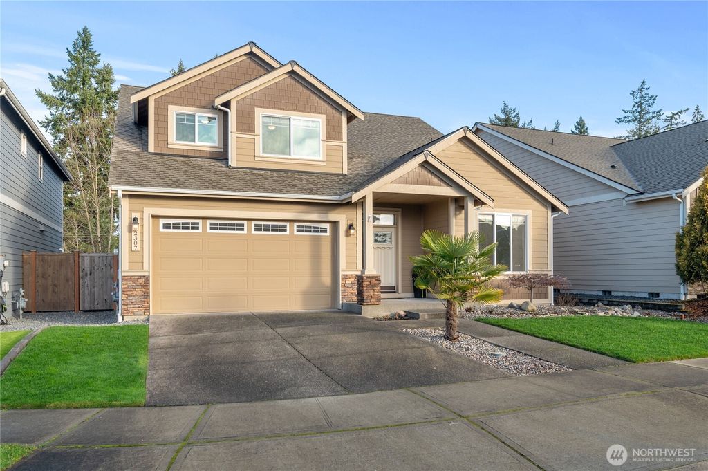 Photo of 2307 40th Avenue SE, Puyallup, WA 98374 (MLS # 2466513)