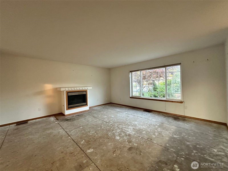 2111 Laurel St