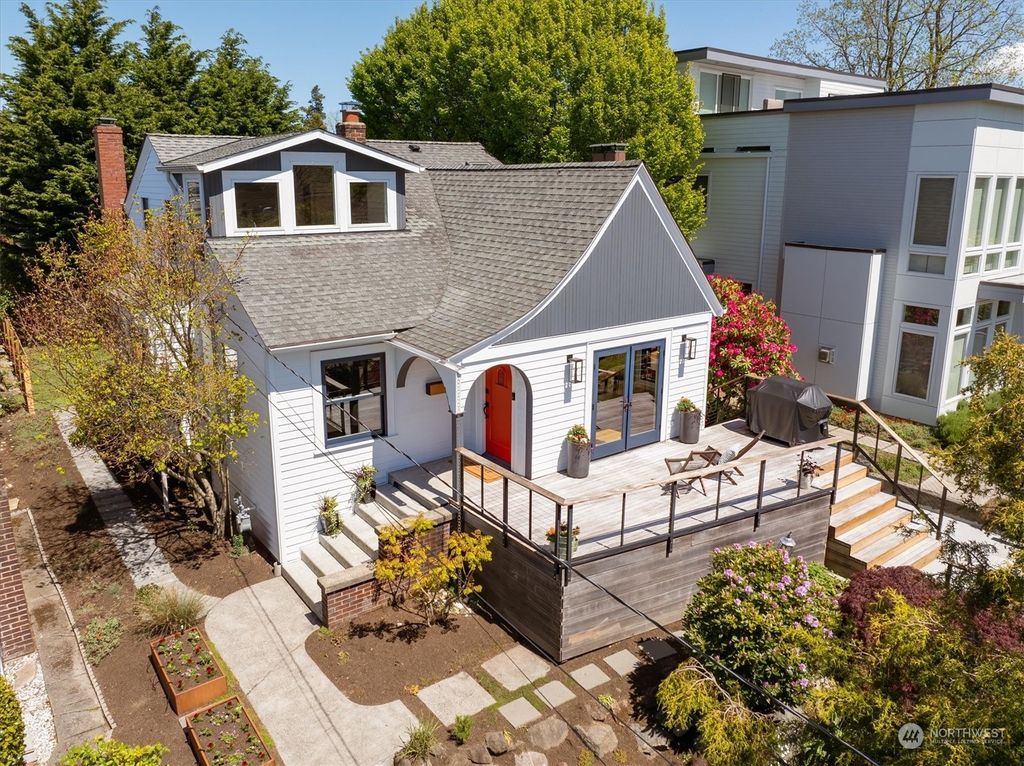 Photo of 114 N 73rd Street, Seattle, WA 98103 (MLS # 2233496)