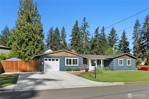 Photo of 2011 145th Avenue SE, Bellevue, WA 98007 (MLS # 2522884)