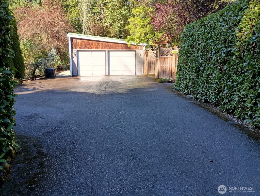 Photo of 3222 S 356th Street, Auburn, WA 98001 (MLS # 2441434)