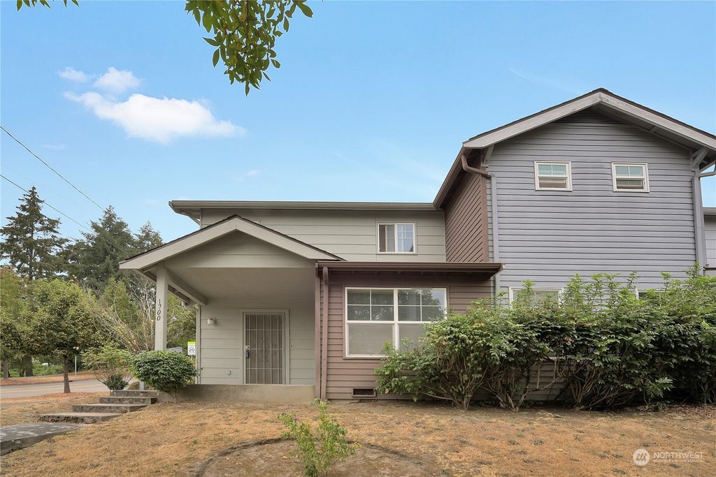 Photo of 1700 Martin Luther King Jr Way S, Seattle, WA 98144 (MLS # 1997105)