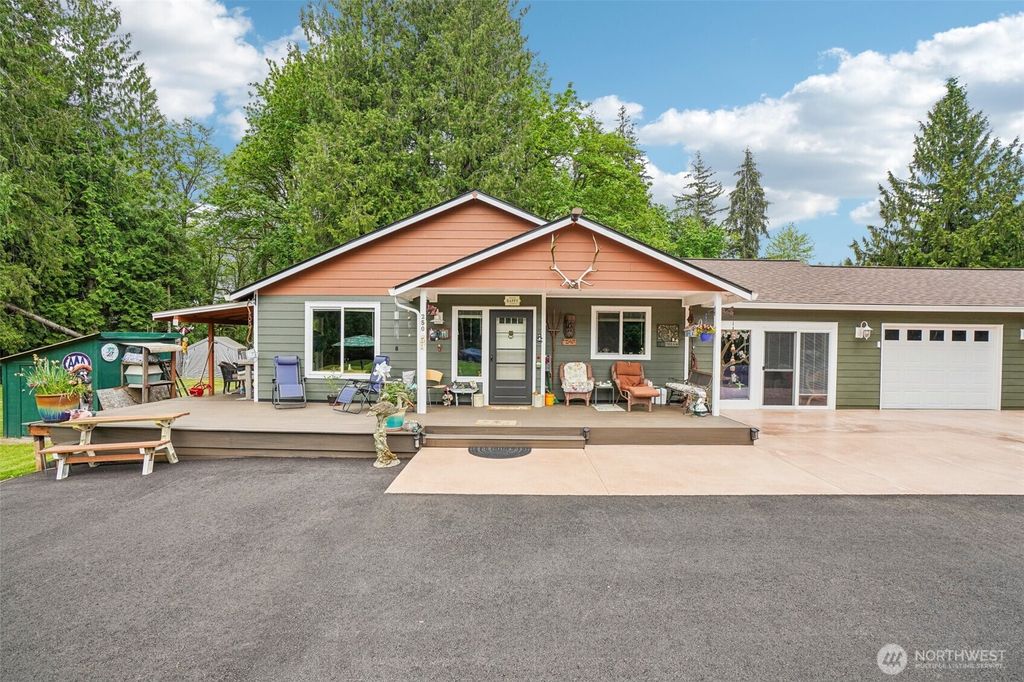 Photo of 250 Olsen Rd. RD, Kelso, WA 98626 (MLS # 2517042)