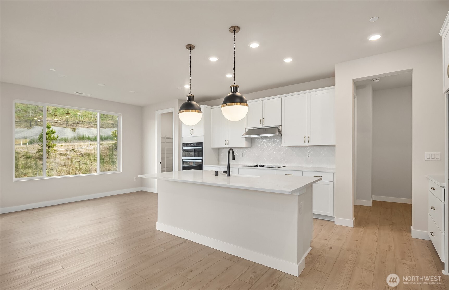 23779 Marinwood Circle NE 03112