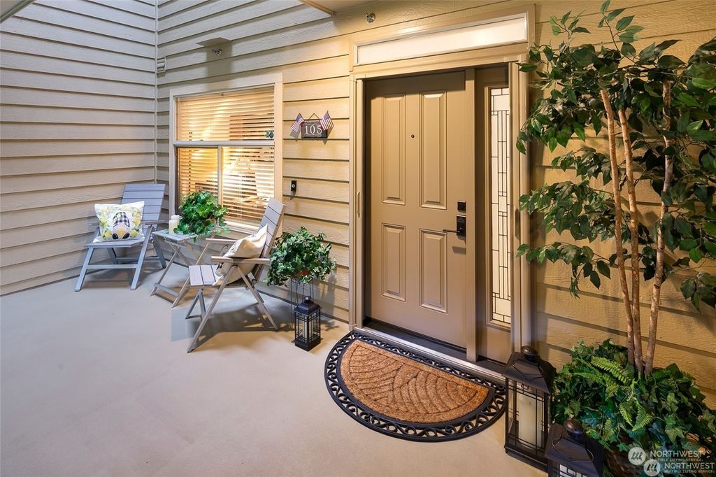 Photo of 703 4th Avenue #105, Kirkland, WA 98033 (MLS # 2318919)